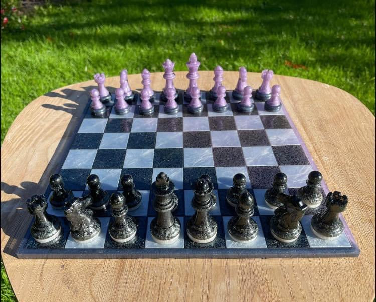 Jeu d'échecs personnalisé | Cadeaux | Gambit Queens | Pièces d'échecs | 2 couleurs